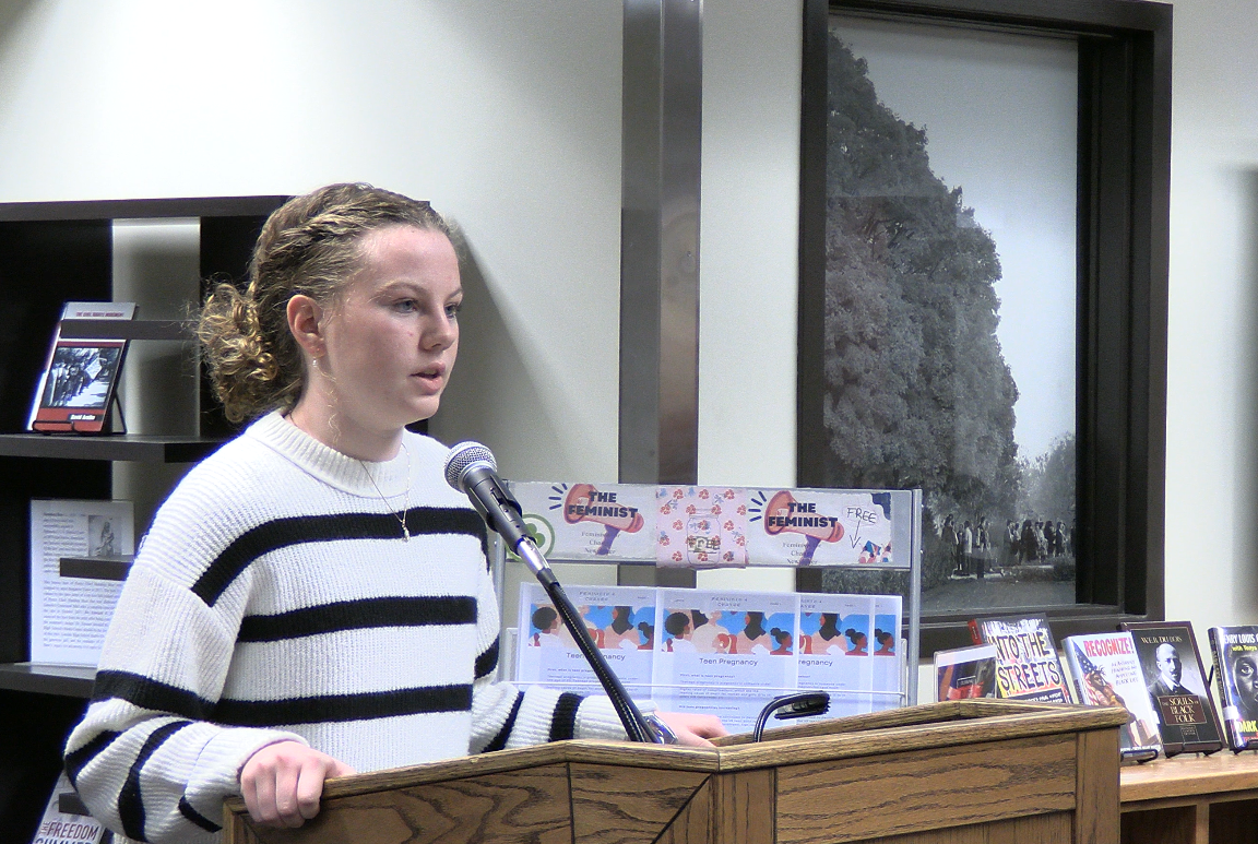 Student speaker Breklin Dyson